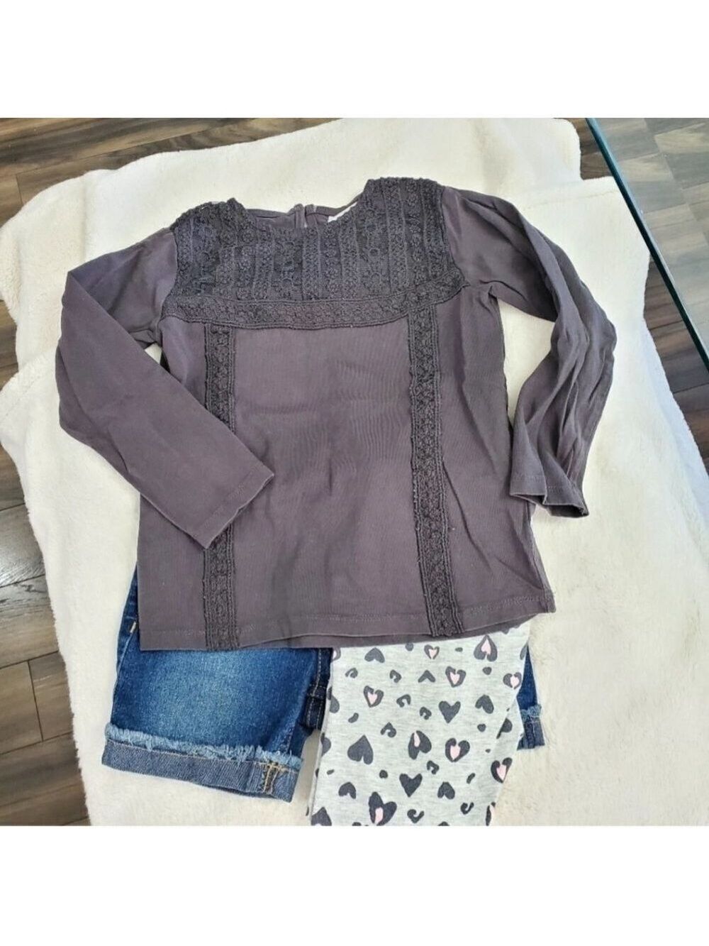 ZARA gray long-sleeved top and George denim short and animal prints